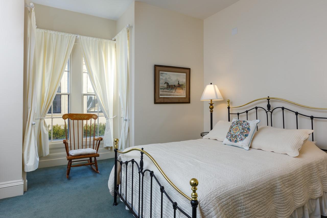 The Salem Inn Екстериор снимка